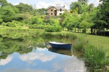 Acorn Retreat, at Oakmead House, edge of Exmoor - Devon