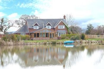 Cottage Holidays In Ellesmere Port Cheshire England
