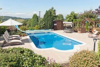 Foxhill Lodge, sleeps  10,  group holiday rental, Devon