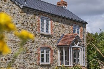 Sleeps 2, Romantic, Modern, Luxurious Cottage with garden, WiFi and Amazing Views, Herefordshire,  England
