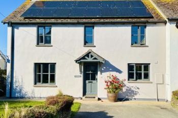 Sycamore House, sleeps  17,  group holiday rental, Cornwall