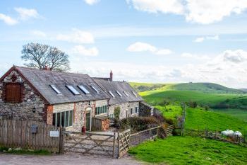 Creagh Dhu Family Cottage, Ratlinghope, Heart Of England  - Shropshire