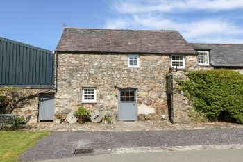 Stable 2 Beach Cottage, Llanbedrog, North Wales  - Gwynedd