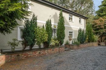 Large Bardsea Cottage with Hot Tub and Sauna, Cumbria,  England