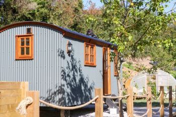 Little Silver Fox Shepherds Hut, Devon,  England