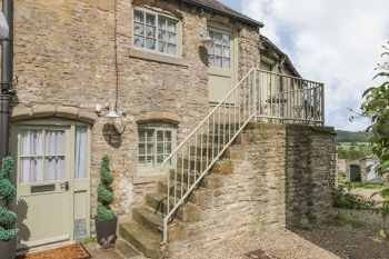 Romantic Middleham Cottage for Two, North Yorkshire, England