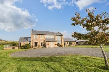 Fontburn Farmhouse, sleeps  10,  group holiday rental, Northumberland