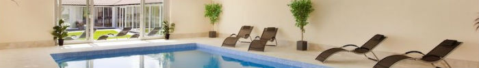 Cottage with Private Swimming Pool Cottage with Private Swimming Pool